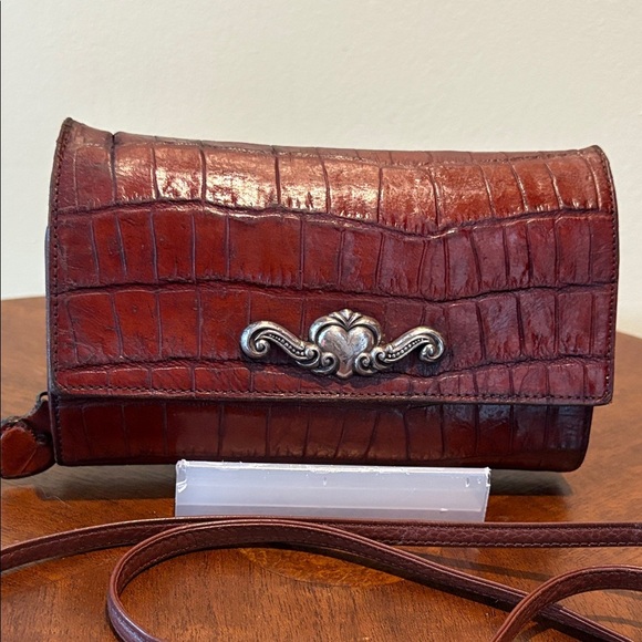 Brighton Vintage wallet on strap Crossbody bag  leather brown  Croc tooled GUC - Picture 1 of 17